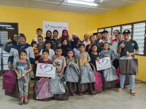 Back to School recipients with bags